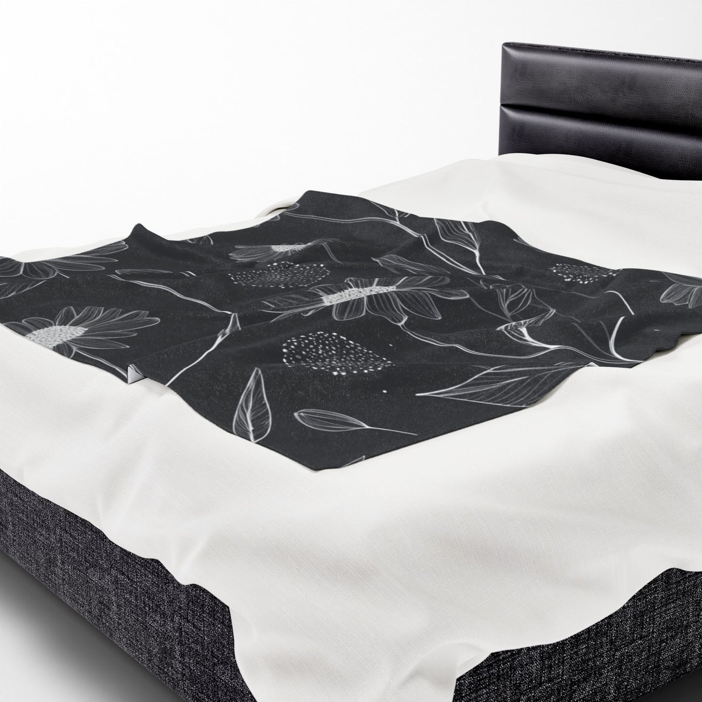 Black and White Floral Velveteen Plush Blanket