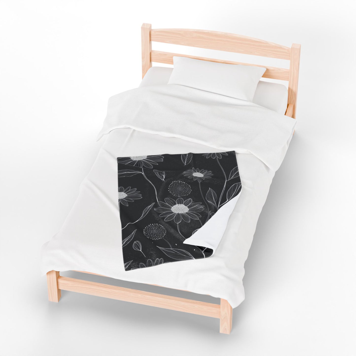 Black and White Floral Velveteen Plush Blanket