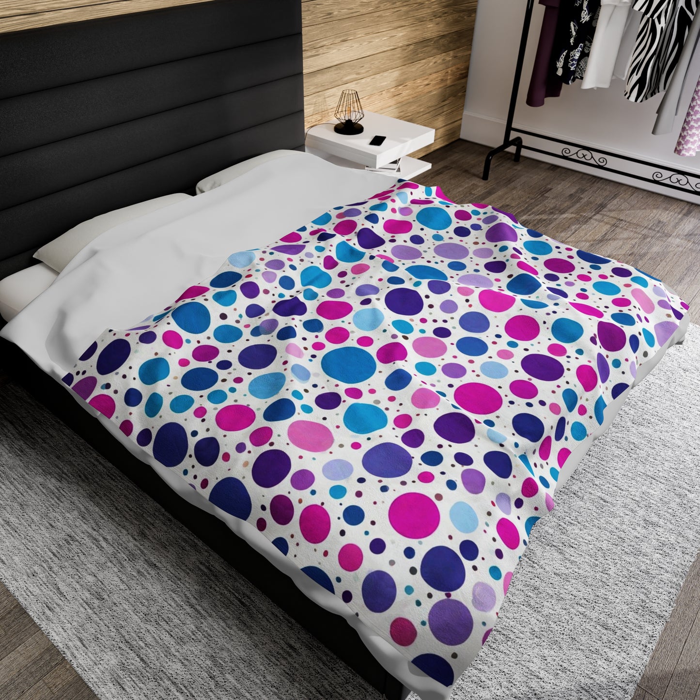 Velveteen Plush Blanket - Polka Dot Design