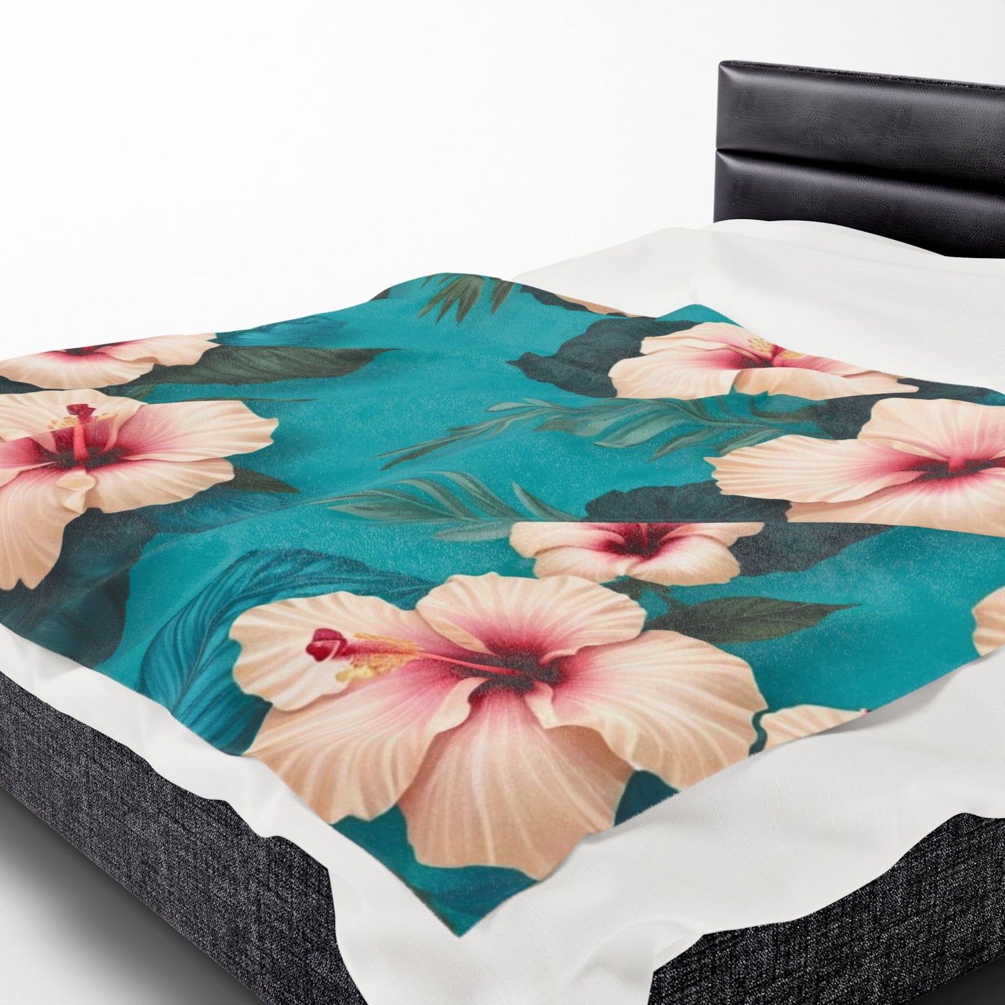 Tropical Floral Velveteen Plush Blanket - Cozy Floral Decor for Home