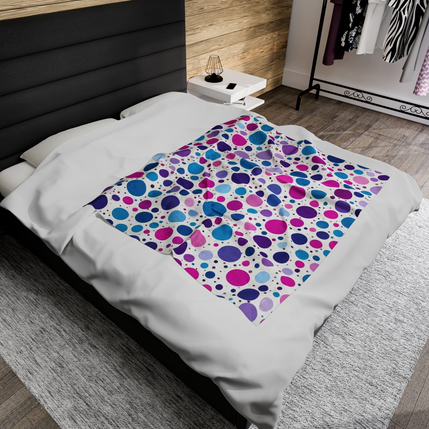 Velveteen Plush Blanket - Polka Dot Design