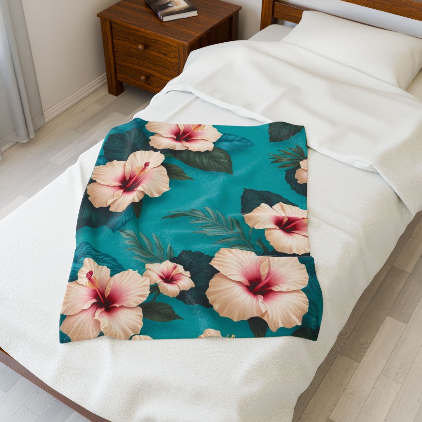 Tropical Floral Velveteen Plush Blanket - Cozy Floral Decor for Home