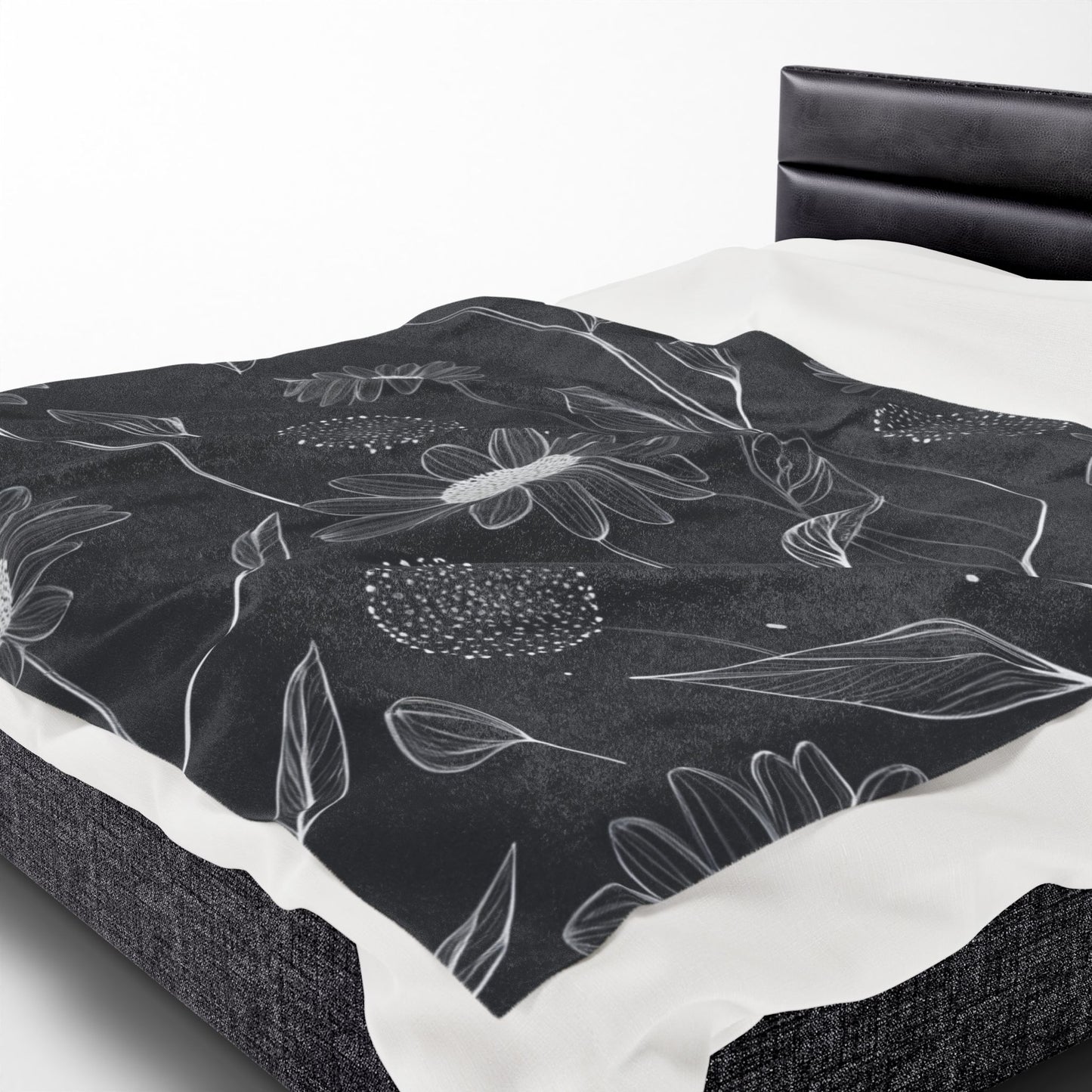 Black and White Floral Velveteen Plush Blanket